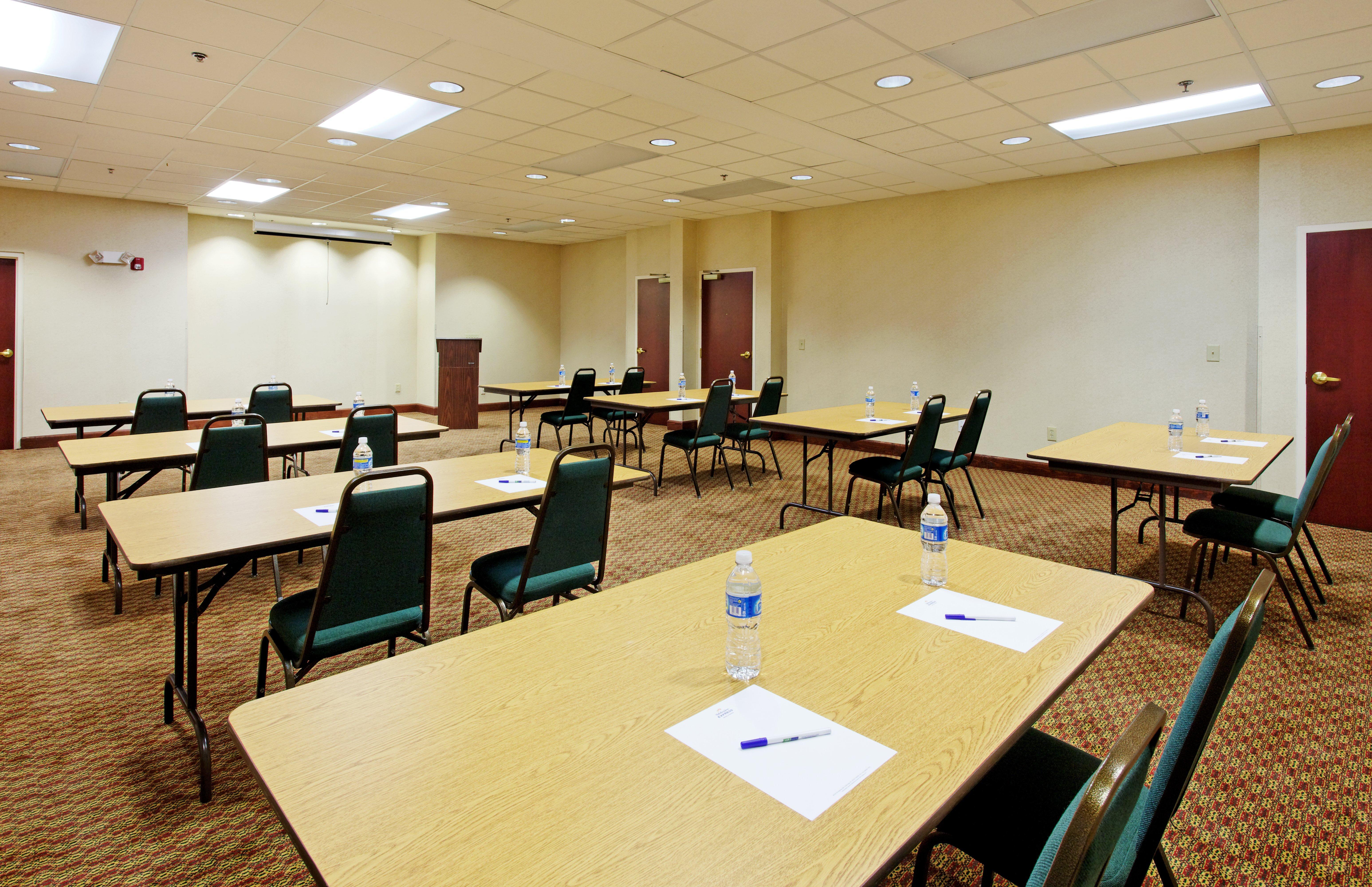Holiday Inn Express & Suites Sylacauga מראה חיצוני תמונה