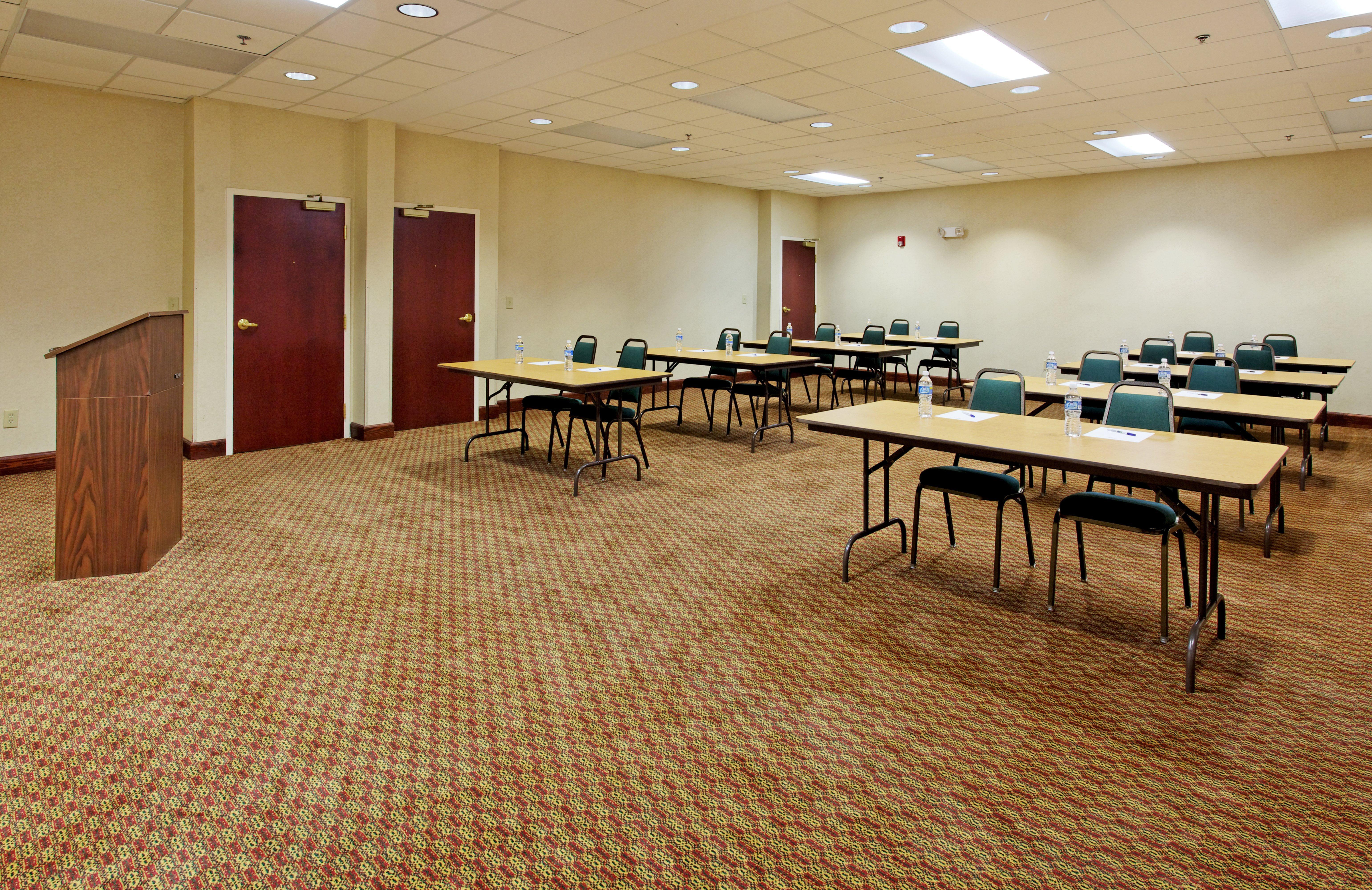 Holiday Inn Express & Suites Sylacauga מראה חיצוני תמונה