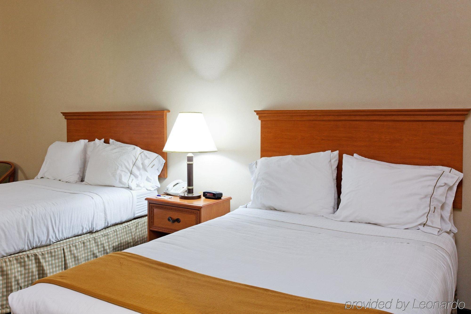 Holiday Inn Express & Suites Sylacauga חדר תמונה